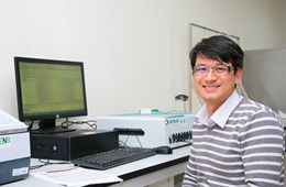 TS. Trần Đình Phong - cựu sinh viên hệ Đào tạo Cử nhân Khoa học Tài năng (K3) ngành Hóa học - công bố nghiên cứu trên tạp chí số một thế giới